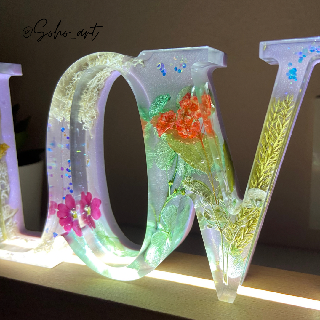 LETRERO LOVE💜 LILA
